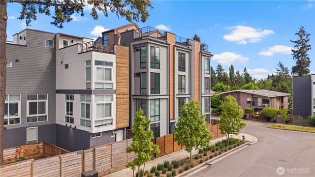 12002 31st Avenue NE, Seattle, WA 98125