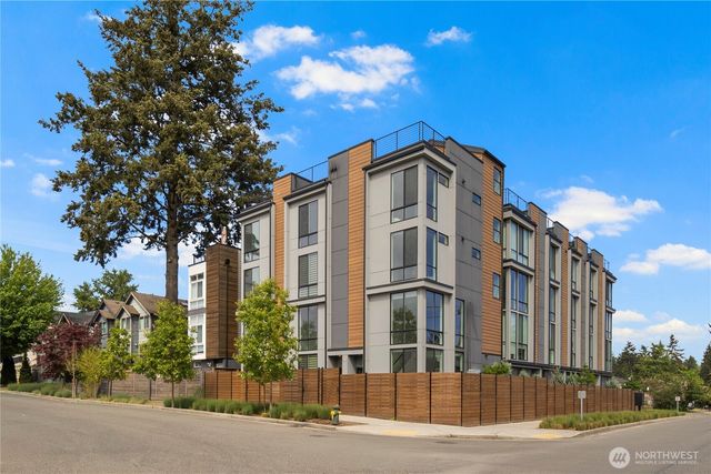 12002 31st Avenue NE, Seattle, WA 98125