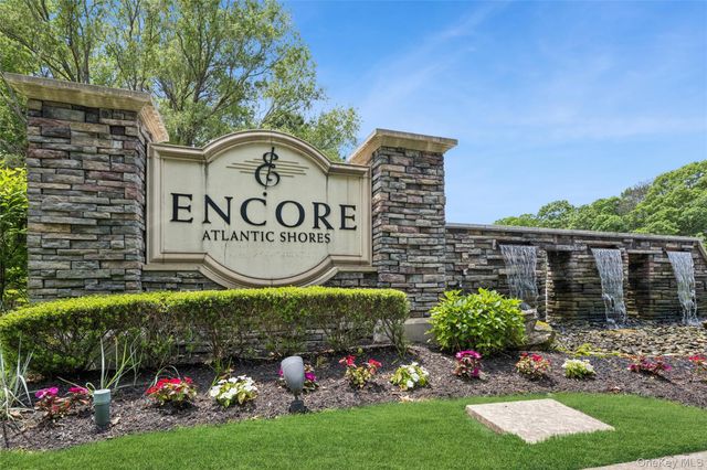 176 Melody Court, Eastport, NY 11941