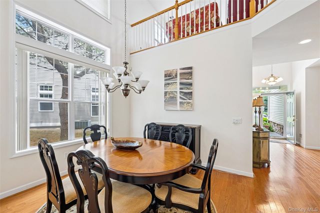 176 Melody Court, Eastport, NY 11941