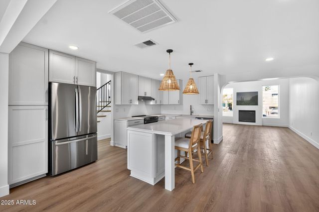 6259 E AVALON Drive, Scottsdale, AZ 85251