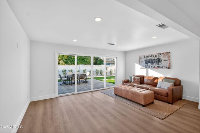 6259 E AVALON Drive, Scottsdale, AZ 85251