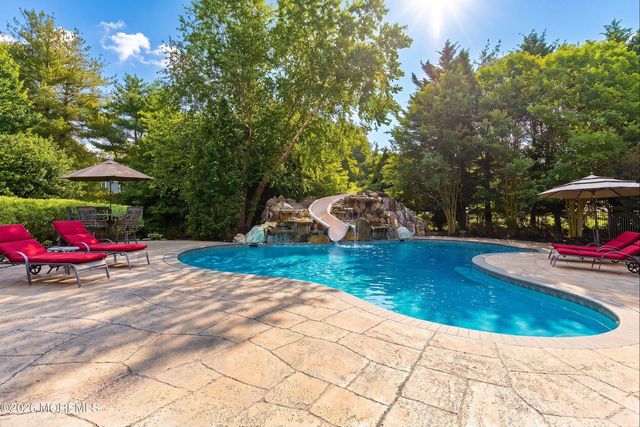 24 Garryford Drive, Middletown, NJ 07748