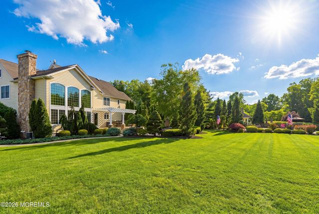24 Garryford Drive, Middletown, NJ 07748
