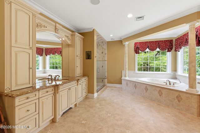 24 Garryford Drive, Middletown, NJ 07748