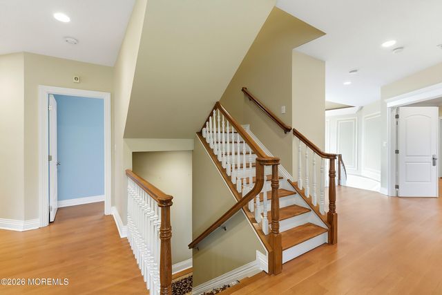 24 Garryford Drive, Middletown, NJ 07748