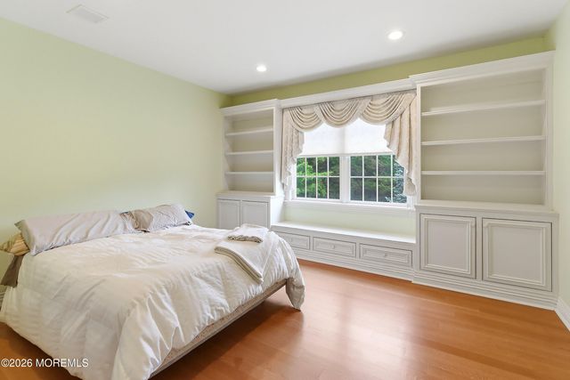 24 Garryford Drive, Middletown, NJ 07748