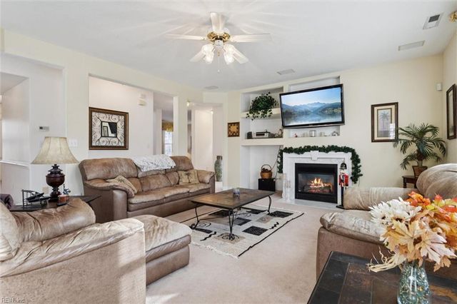 704 Southwood DR, Chesapeake, VA 23322