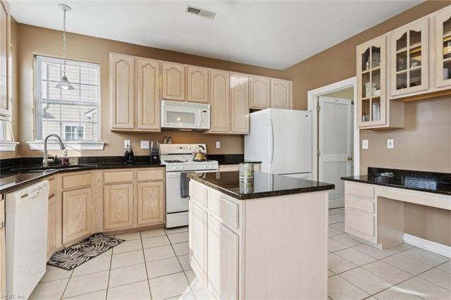 704 Southwood DR, Chesapeake, VA 23322