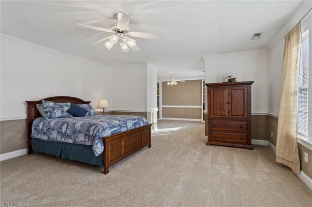 704 Southwood DR, Chesapeake, VA 23322