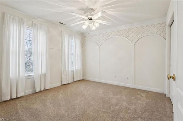 704 Southwood DR, Chesapeake, VA 23322