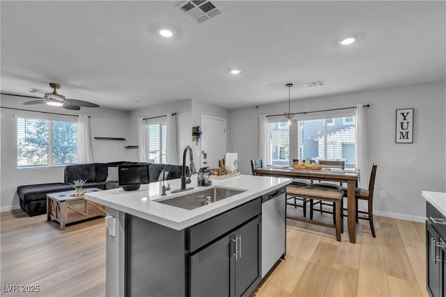 9601 Oliver Hills Avenue, Las Vegas, NV 89143