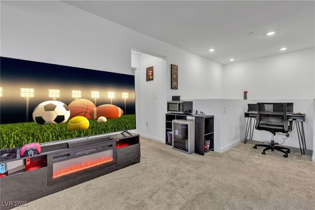 9601 Oliver Hills Avenue, Las Vegas, NV 89143