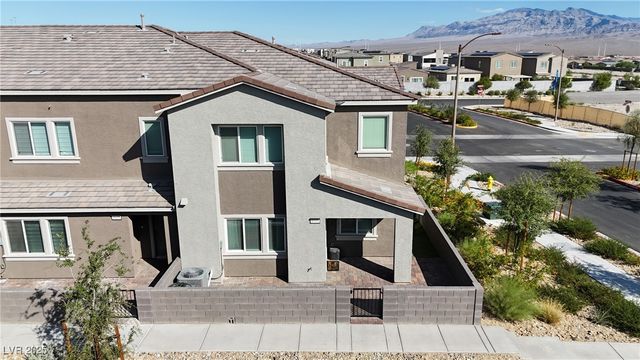 9601 Oliver Hills Avenue, Las Vegas, NV 89143