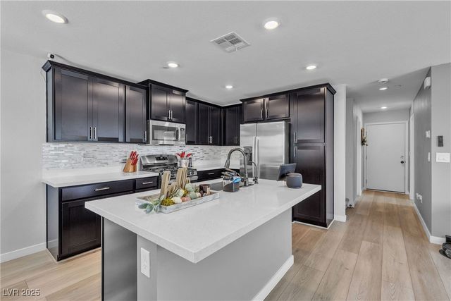 9601 Oliver Hills Avenue, Las Vegas, NV 89143