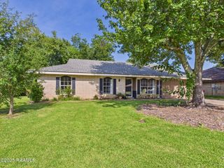 102 Granada Drive, Lafayette, LA 70506