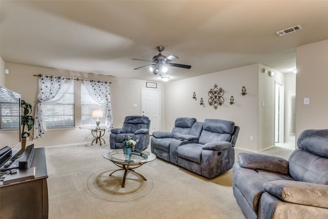 8805 Irish Bend Drive, Fort Worth, TX 76123