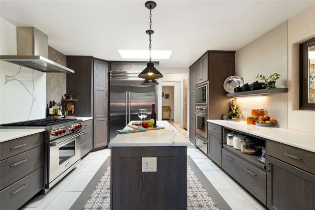 104 Calle Paula, Santa Fe, NM 87505