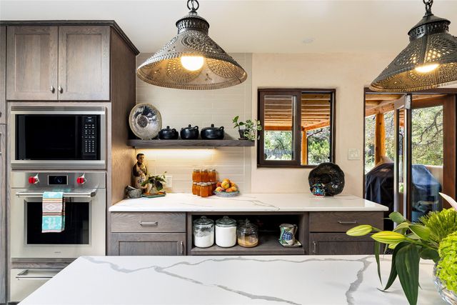 104 Calle Paula, Santa Fe, NM 87505