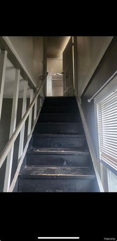 11076 Paige Avenue, Warren, MI 48089