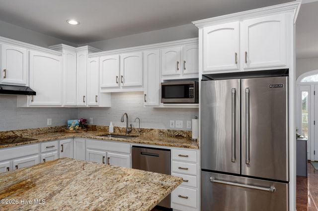 205 E Loon Court, Hampstead, NC 28443