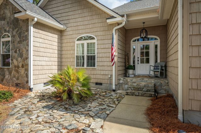 205 E Loon Court, Hampstead, NC 28443