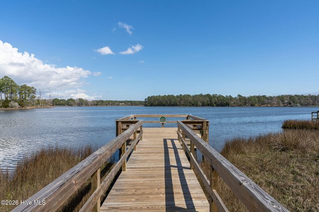 205 E Loon Court, Hampstead, NC 28443