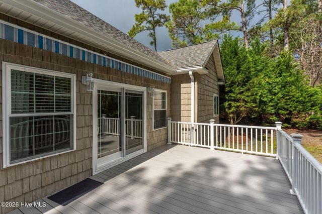 205 E Loon Court, Hampstead, NC 28443