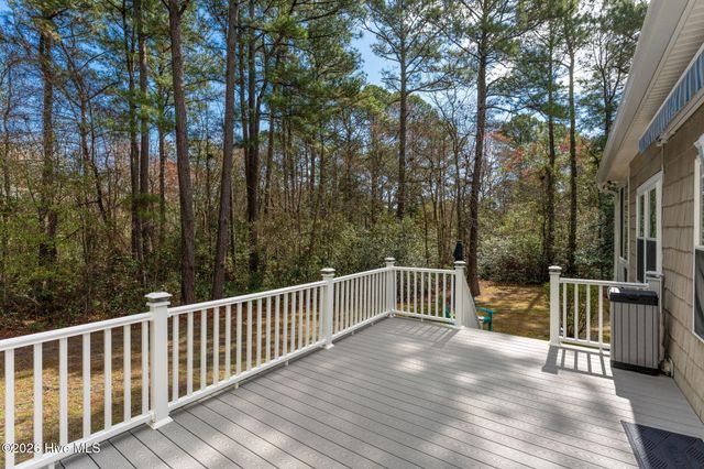 205 E Loon Court, Hampstead, NC 28443