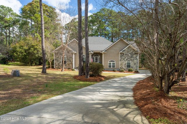 205 E Loon Court, Hampstead, NC 28443