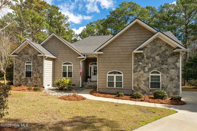 205 E Loon Court, Hampstead, NC 28443