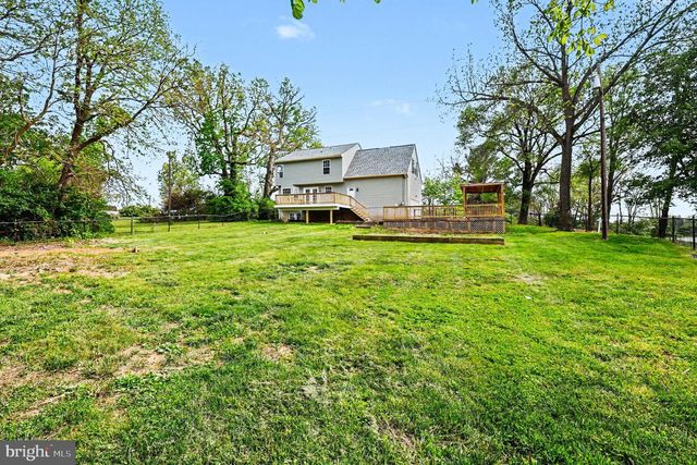 33 CARTERS LINE RD, White Post, VA 22663
