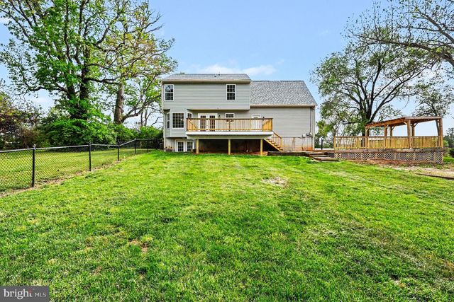 33 CARTERS LINE RD, White Post, VA 22663