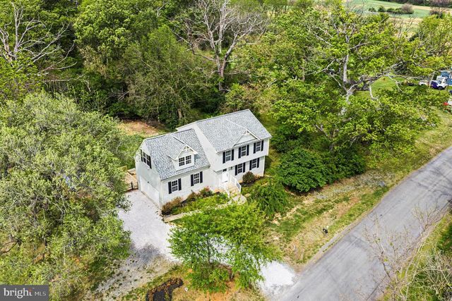 33 CARTERS LINE RD, White Post, VA 22663
