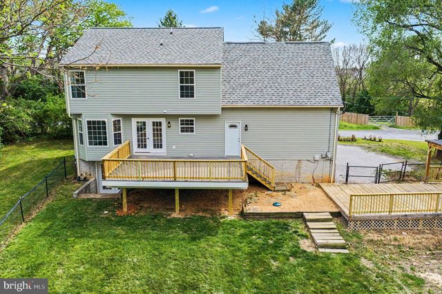 33 CARTERS LINE RD, White Post, VA 22663