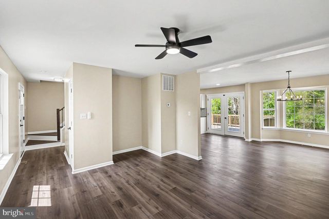 33 CARTERS LINE RD, White Post, VA 22663