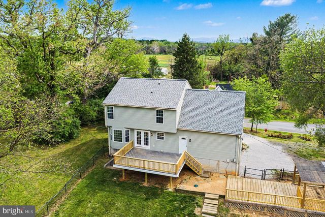 33 CARTERS LINE RD, White Post, VA 22663