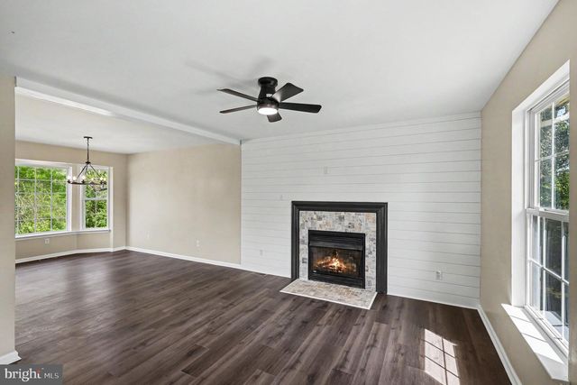 33 CARTERS LINE RD, White Post, VA 22663