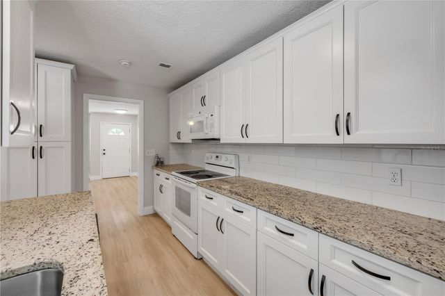 6 CIMMARON DRIVE, Palm Coast, FL 32137