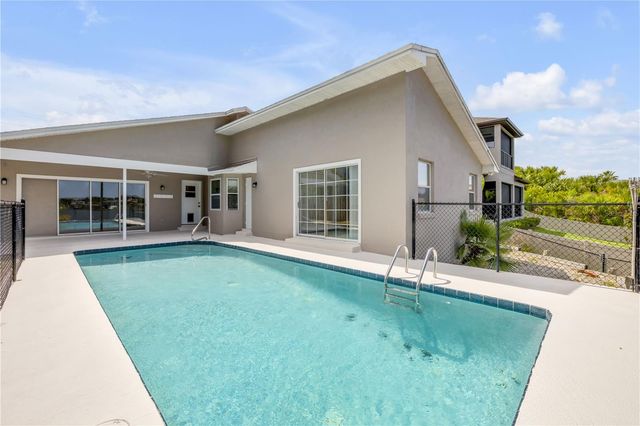 6 CIMMARON DRIVE, Palm Coast, FL 32137