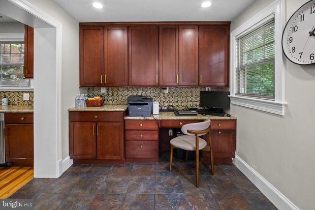 2218 32ND ST SE, Washington, DC 20020