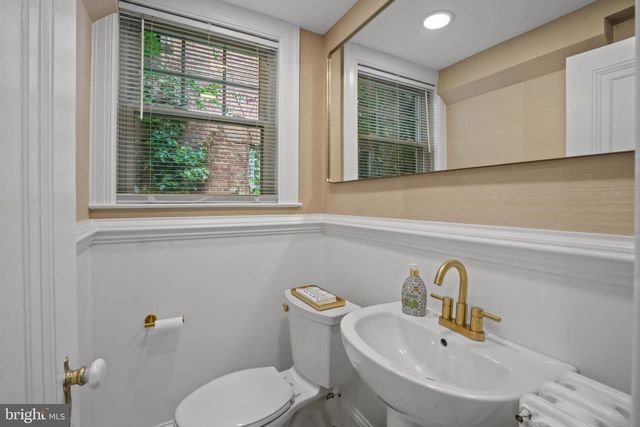 2218 32ND ST SE, Washington, DC 20020