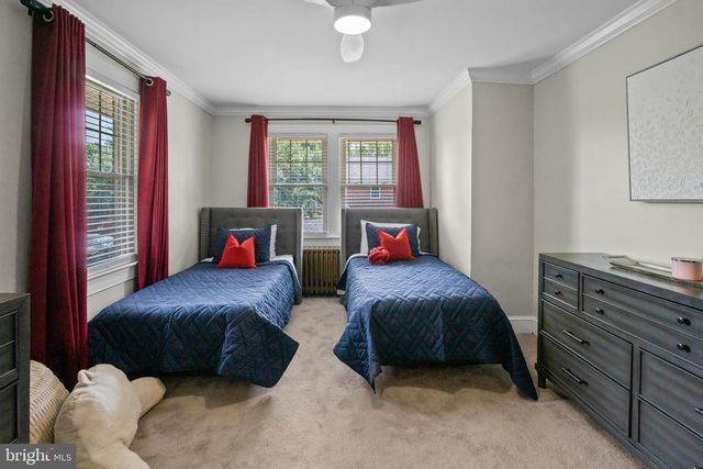 2218 32ND ST SE, Washington, DC 20020