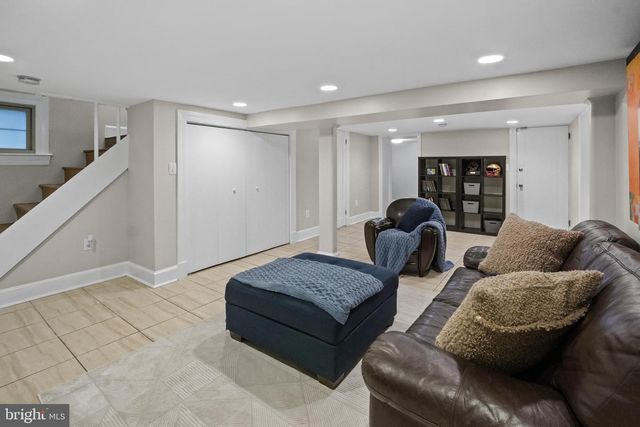 2218 32ND ST SE, Washington, DC 20020