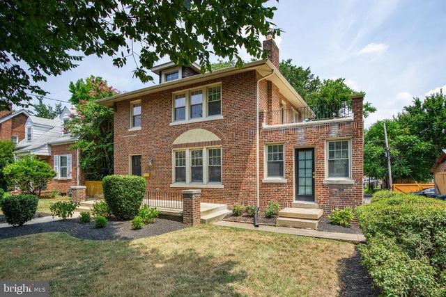 2218 32ND ST SE, Washington, DC 20020