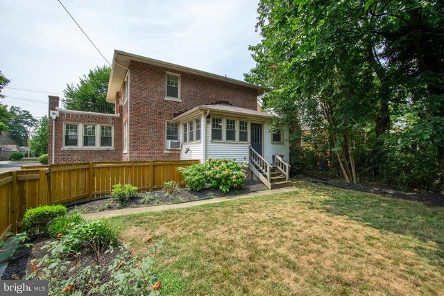 2218 32ND ST SE, Washington, DC 20020