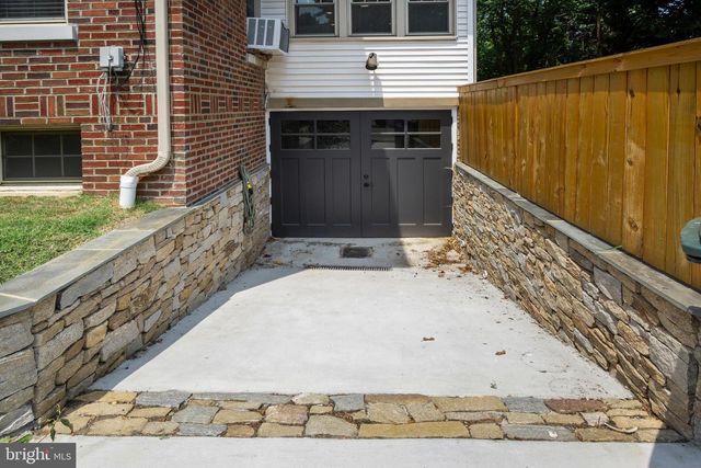 2218 32ND ST SE, Washington, DC 20020