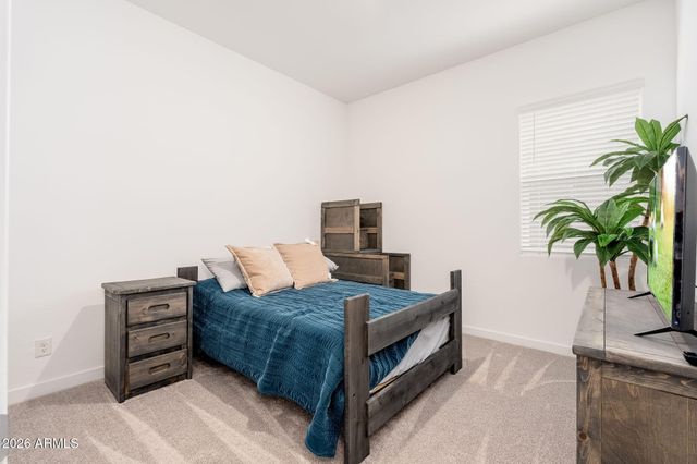 3272 W Peak View Road, Phoenix, AZ 85083