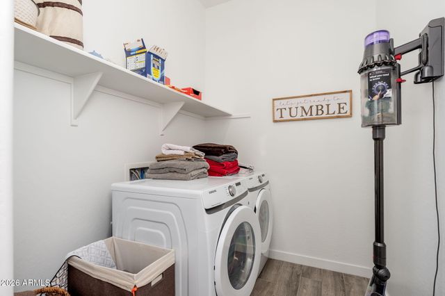 3272 W Peak View Road, Phoenix, AZ 85083