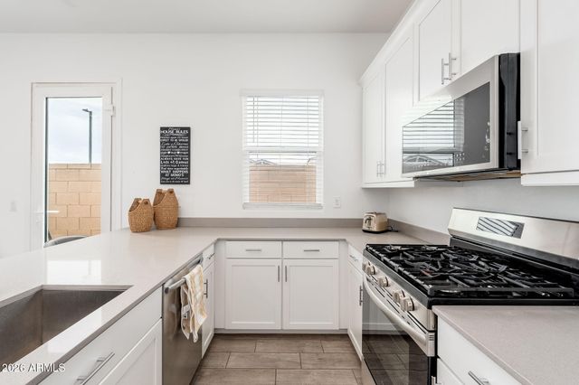 3272 W Peak View Road, Phoenix, AZ 85083